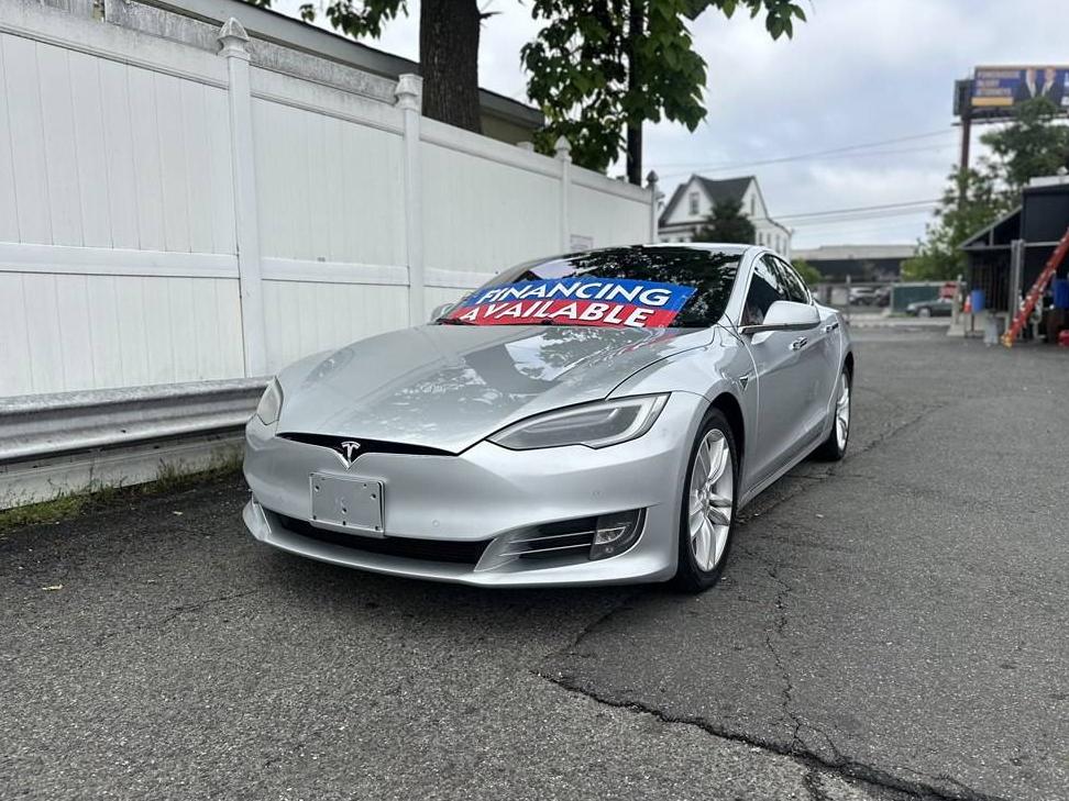 TESLA MODEL S 2018 5YJSA1E21JF244068 image